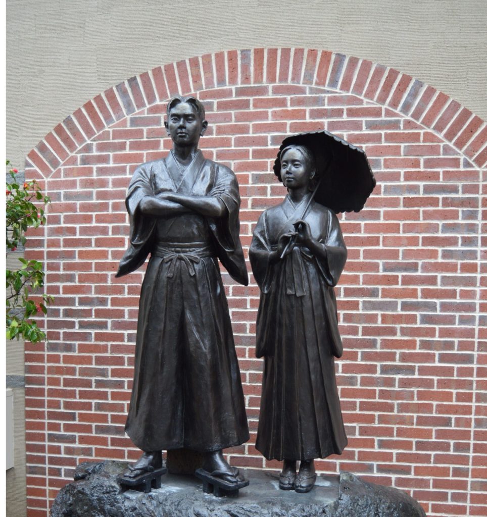 銅像/坊ちゃん、マドンナの像【等身/愛媛県】