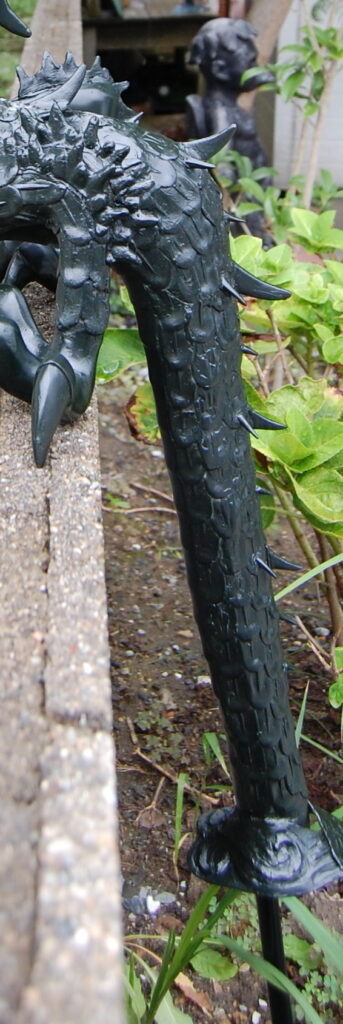 銅像の修理、修復(メンテナンス)の専門店