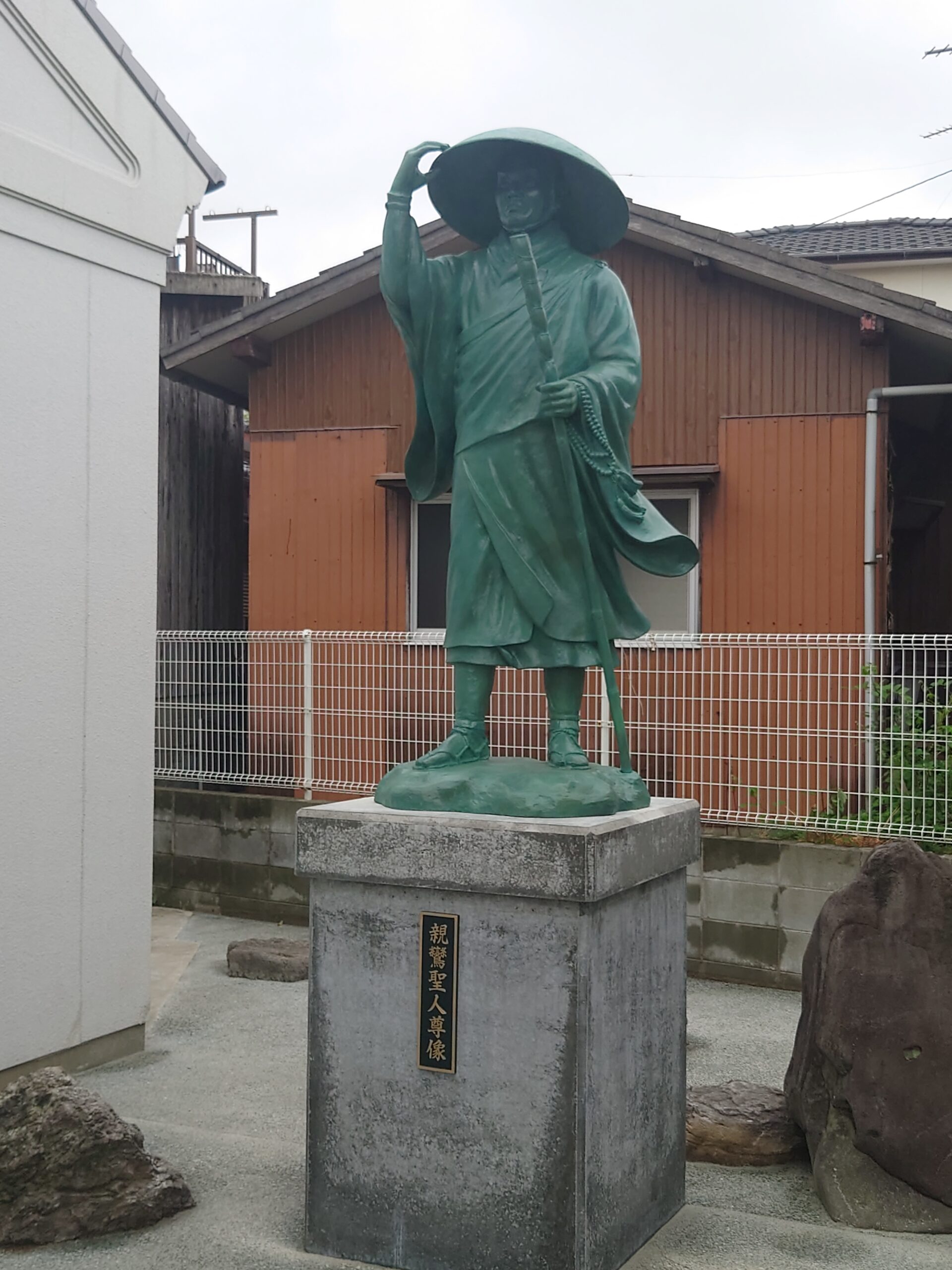 銅像/親鸞聖人銅像/6尺遠望のお姿像を建立【福岡県大牟田市】【西法寺】