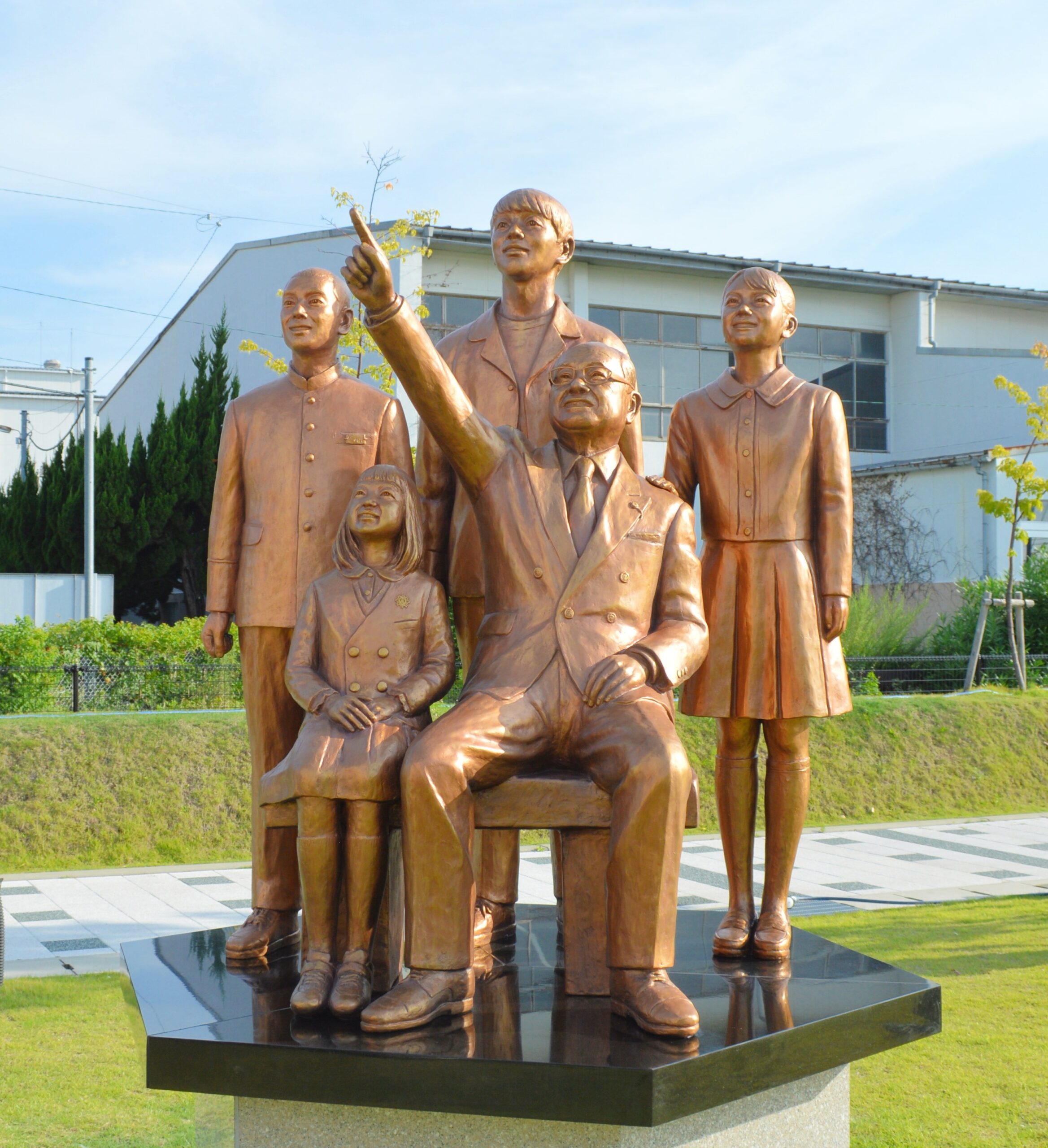 銅像 胸像 制作 製作 オーダー 田畑功彫刻研究所