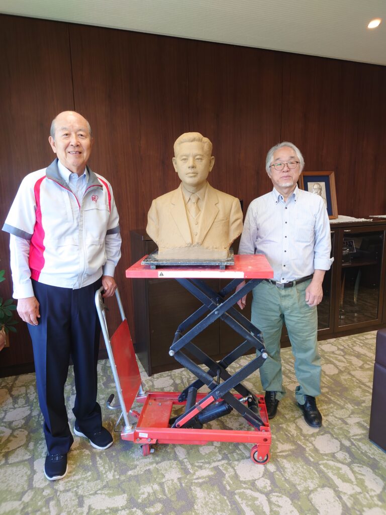胸像制作／アイリスオーヤマ㈱／大山ブロー工業所　創業者大山森佑氏（大山健太郎会長の父）の胸像を生誕の地へ【大阪府東大阪市】